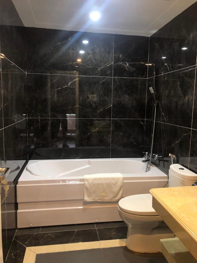 Rubyqueen Halong Hotel 하롱 외부 사진