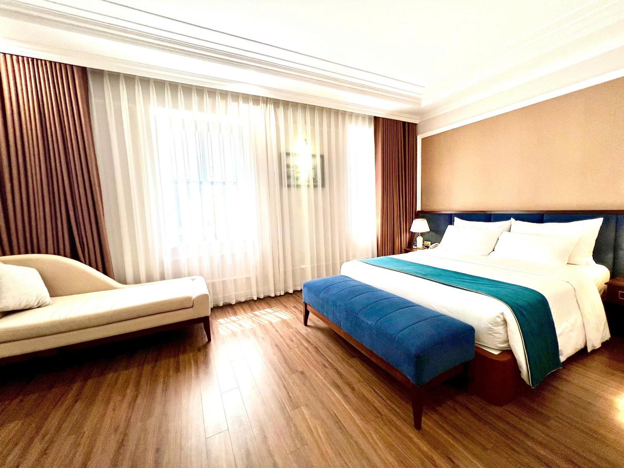 Rubyqueen Halong Hotel 하롱 외부 사진