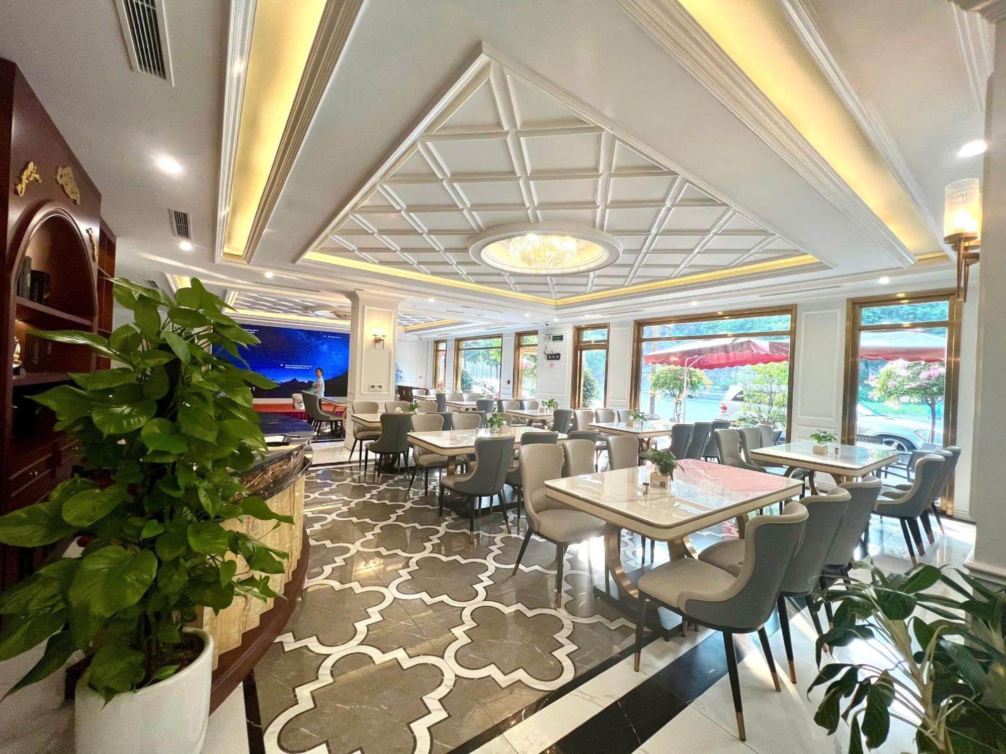 Rubyqueen Halong Hotel 하롱 외부 사진