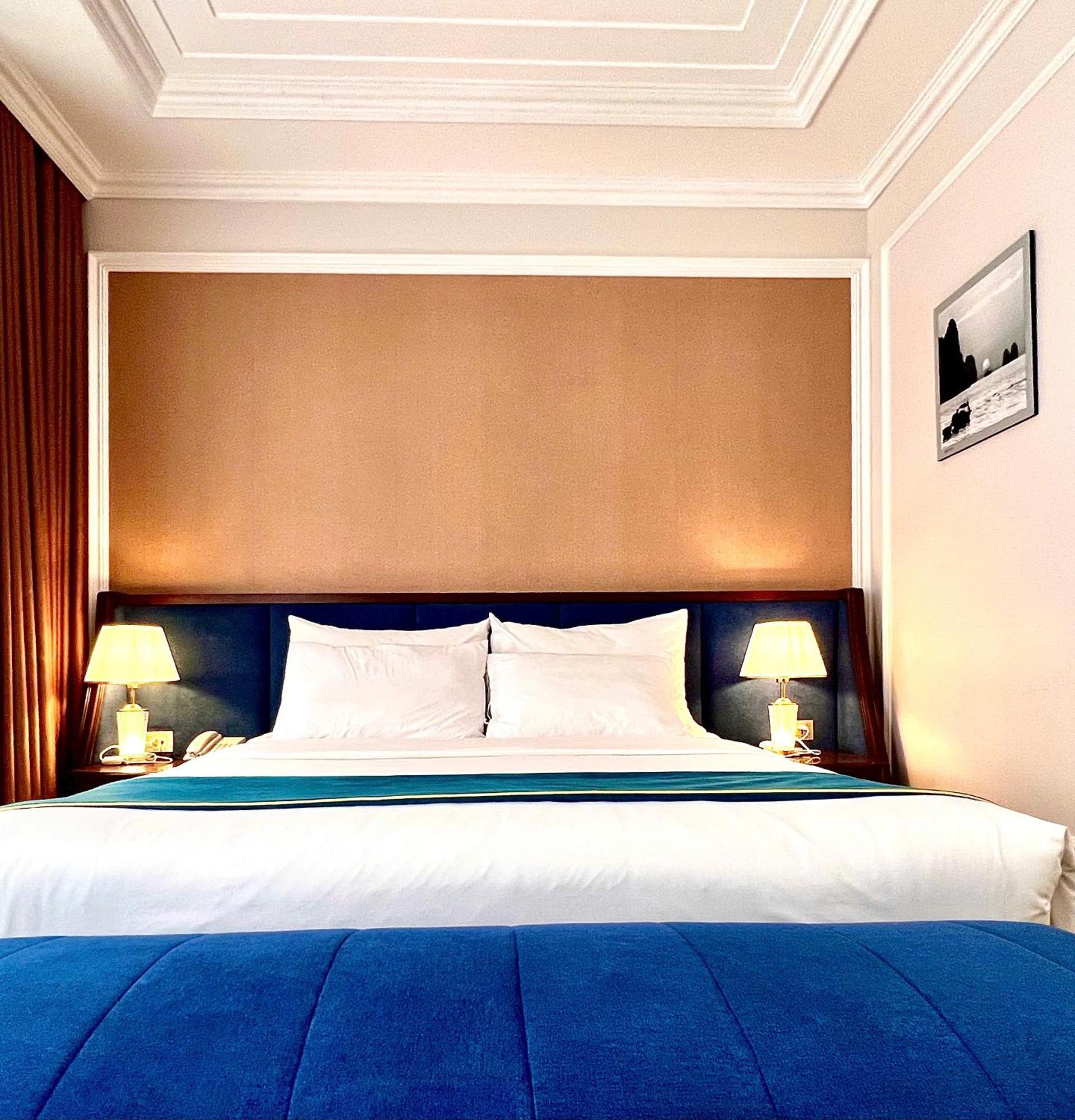 Rubyqueen Halong Hotel 하롱 외부 사진
