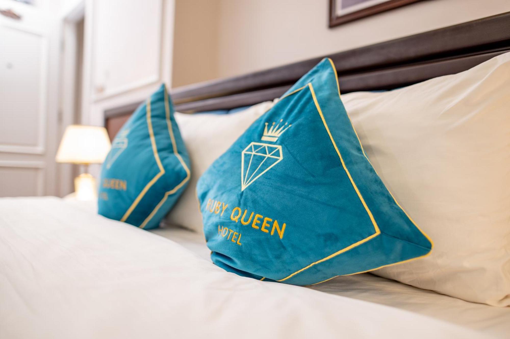 Rubyqueen Halong Hotel 하롱 외부 사진